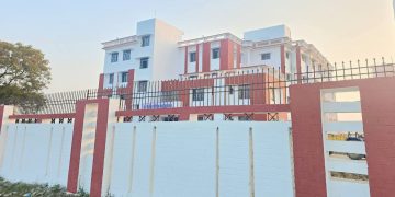अमेठी में बच्चा बदलने का आरोप, अस्पताल कर्मियों पर गंभीर आरोप