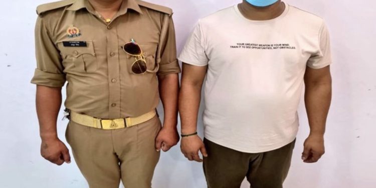 लखनऊ में बांग्लादेशी नागरिक गिरफ्तार, फर्जी दस्तावेज बनवाकर चला रहा था क्लीनिक