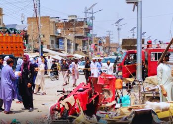 पाकिस्तान में फिर बड़ा बम धमाका