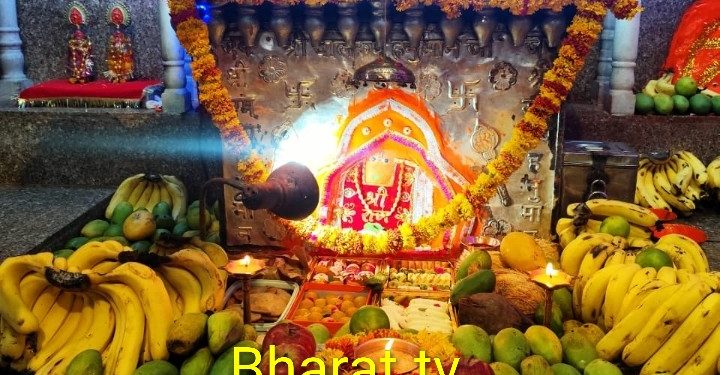 सातवें बड़े मंगल पर श्रीबाल रूप हनुमानगढ़ी छोला मंदिर में हुए विशेष धार्मिक आयोजन
