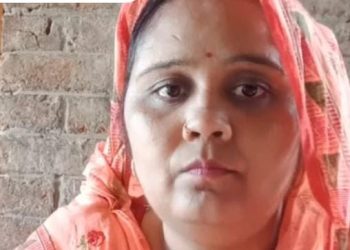 इटावा में मां-बेटी की निर्मम हत्या, घर के अंदर खून से लथपथ मिले शव