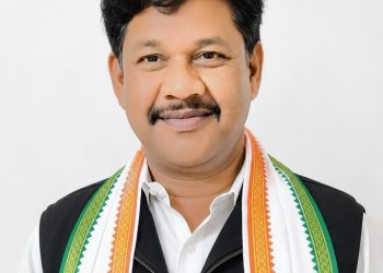 कुसमी: मालिकों की हड़ताल समाप्त होने पर कलेक्टर, एसडीएम, ट्रक मालिक संघ और मीडिया साथियों का आभार