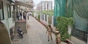 नांदेड में सुखबीर सिंह बादल पर कृपाण से हमला, निहंग के भेष में पहुंचे हमलावर ने किया वार
