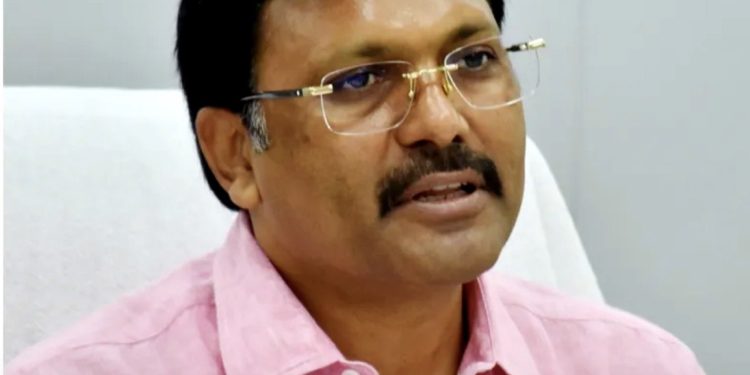 आजम खान पर कार्रवाई करने वाले IAS आंजनेय कुमार सिंह अब यूपी छोड़ेंगे, 7 बार मिल चुका था एक्सटेंशन