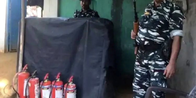 उत्तर प्रदेश में हाथरस कांड के पीड़ित दलित परिवार के पुनर्वास को लेकर इलाहाबाद हाईकोर्ट ने सख्त रुख अपनाया है।