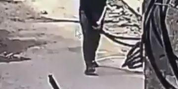 ग्रेटर नोएडा में 6 साल की बच्ची की हत्या, CCTV में बोरे में शव ले जाता दिखा व्यक्ति; आरोपी हिरासत में