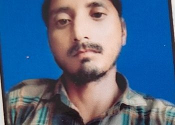 इटावा में गृह क्लेश के बाद युवक ने पेड़ से फंदा लगाकर दी जान, पुलिस ने शुरू की जांच