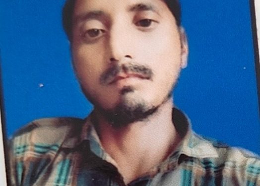इटावा में गृह क्लेश के बाद युवक ने पेड़ से फंदा लगाकर दी जान, पुलिस ने शुरू की जांच
