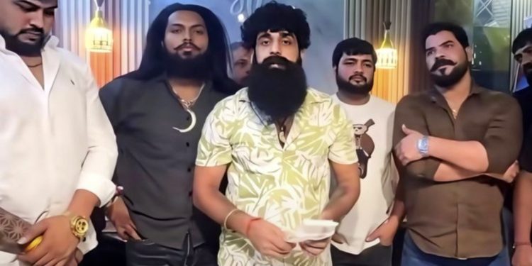 गाजियाबाद में कैफे संचालिका से 50 हजार रुपये मांगने का आरोप, चार लोगों पर FIR