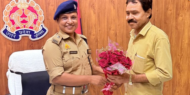 भारत टीवी न्यूज के जिला संवाददाता ने एसपी सिटी से की शिष्टाचार मुलाकात