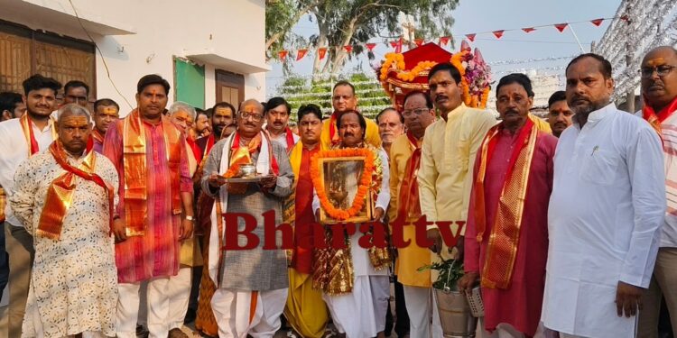 भक्ति और उल्लास के साथ निकली 108 मंगल कलश यात्रा, 30वां श्रीनवदुर्गा पूजा महोत्सव शुरू