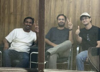 दिल्ली में CJP के तीन कार्यकर्ताओं सौरव दास, आशुतोष रांका और अजिंक्य शिंदे को पांच दिन की न्यायिक हिरासत में जेल भेज दिया गया है।